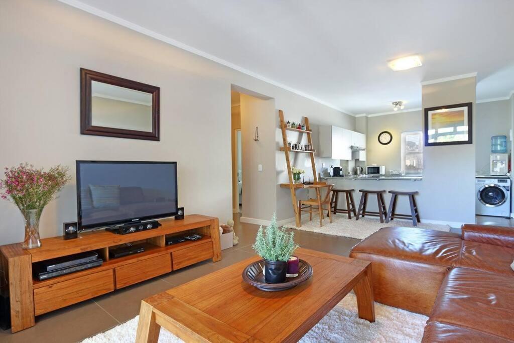 Penguin Haven . Luxury 2 Bedroom, Boulders Beach. ケープタウン エクステリア 写真