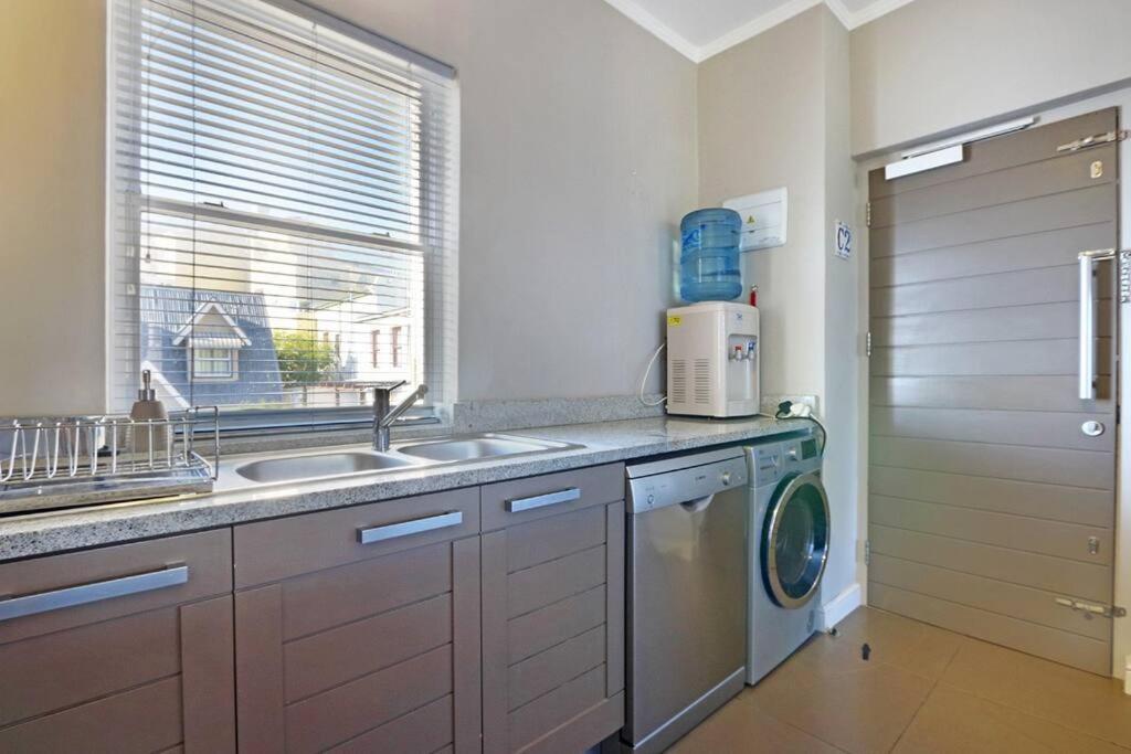 Penguin Haven . Luxury 2 Bedroom, Boulders Beach. ケープタウン エクステリア 写真
